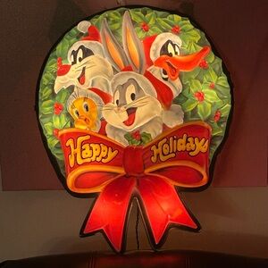 Looney Tunes 3D 1997 Holiday Wreath measures appr 19x15, great condition!